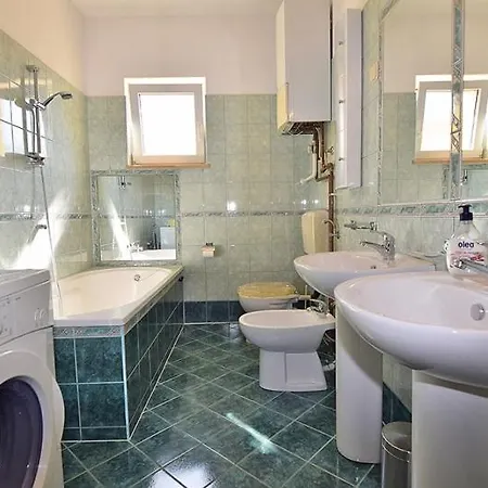 Villa Katia With Pool Vodnjan